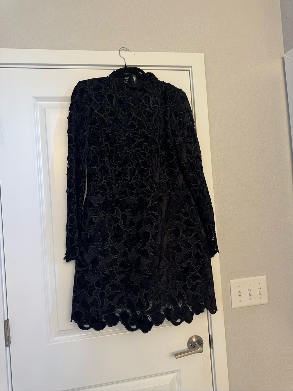 NADINE MERABI Black Floral Lace Long-Sleeve Dress